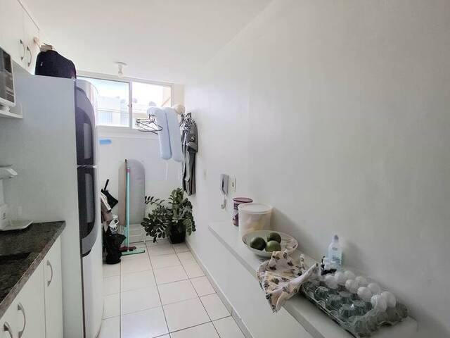 #13 - Apartamento para Venda em Aparecida de Goiânia - GO